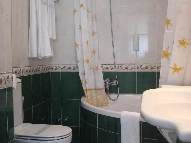 호텔 Centro Vitoria Autocheckin