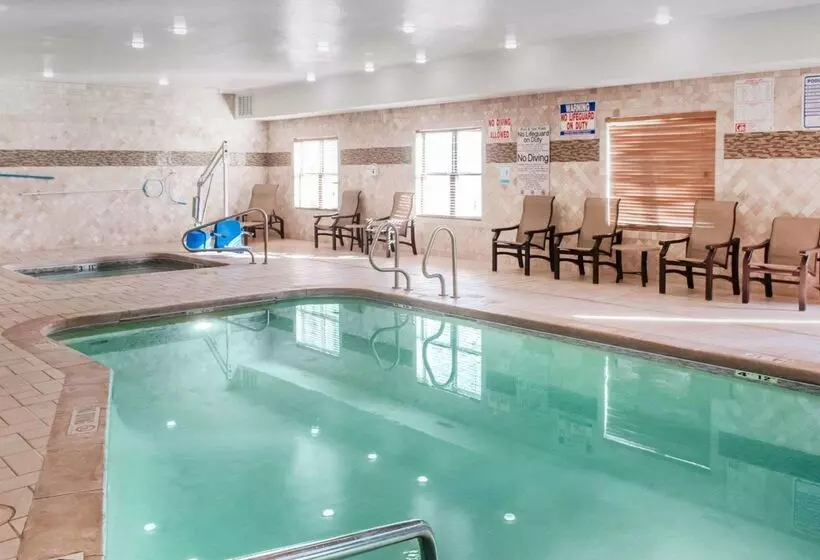 ホテル Comfort Suites