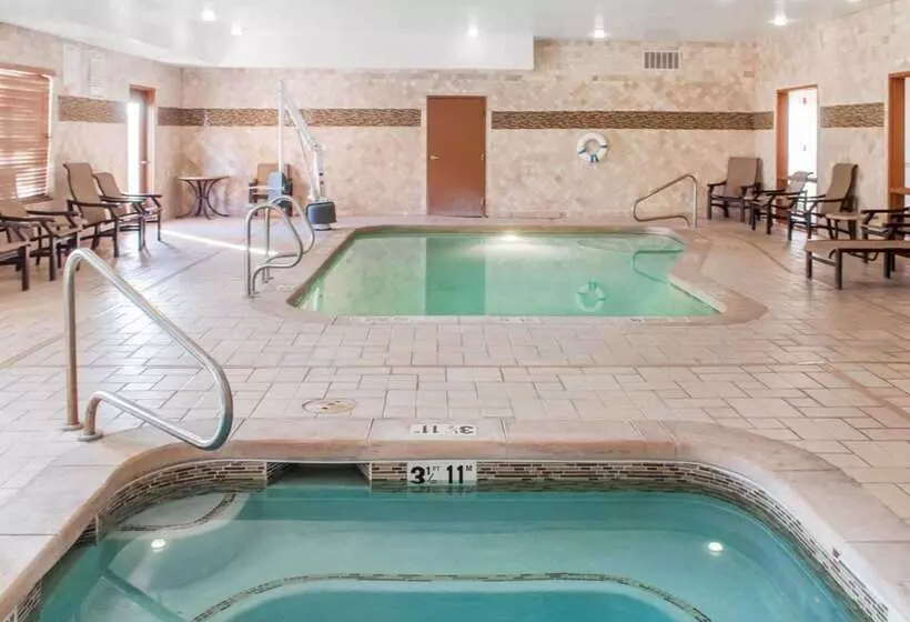 ホテル Comfort Suites
