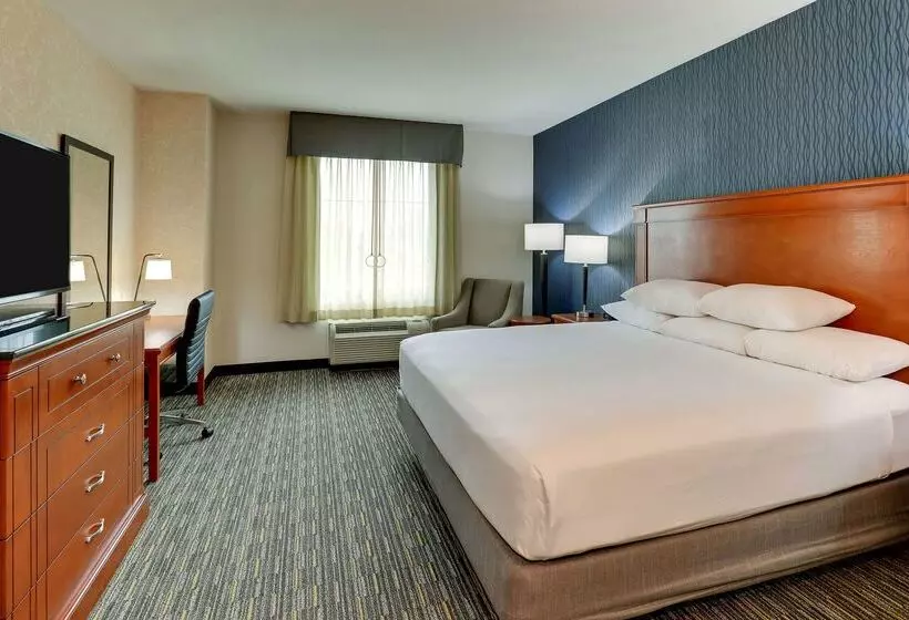 Отель Drury Inn & Suites St. Louis Arnold