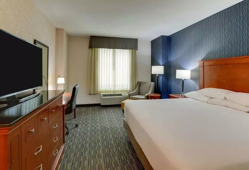 Отель Drury Inn & Suites St. Louis Arnold