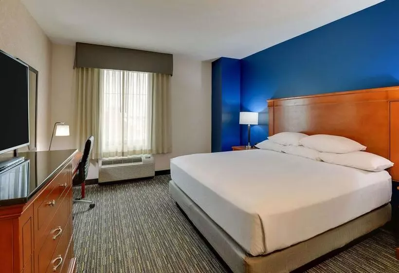 Отель Drury Inn & Suites St. Louis Arnold