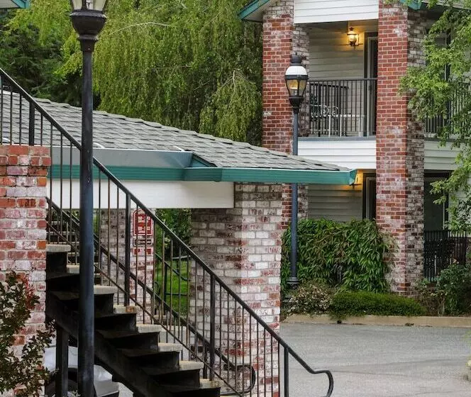 בית מלון כפרי Grass Valley Courtyard Suites