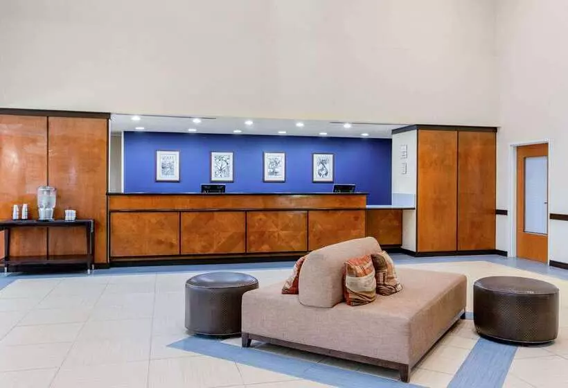 酒店 La Quinta By Wyndham Indianapolis Airport Plainfield