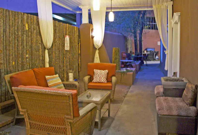 هتل Luxx Boutique