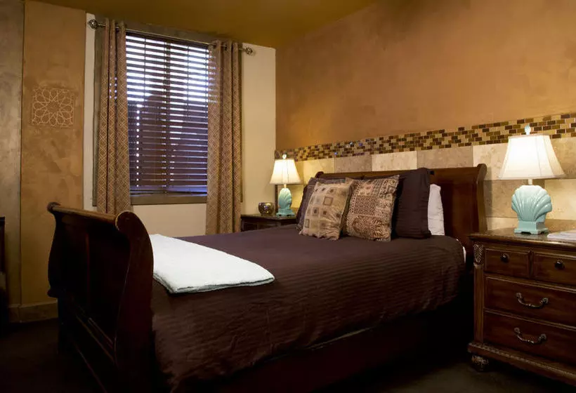 هتل Luxx Boutique