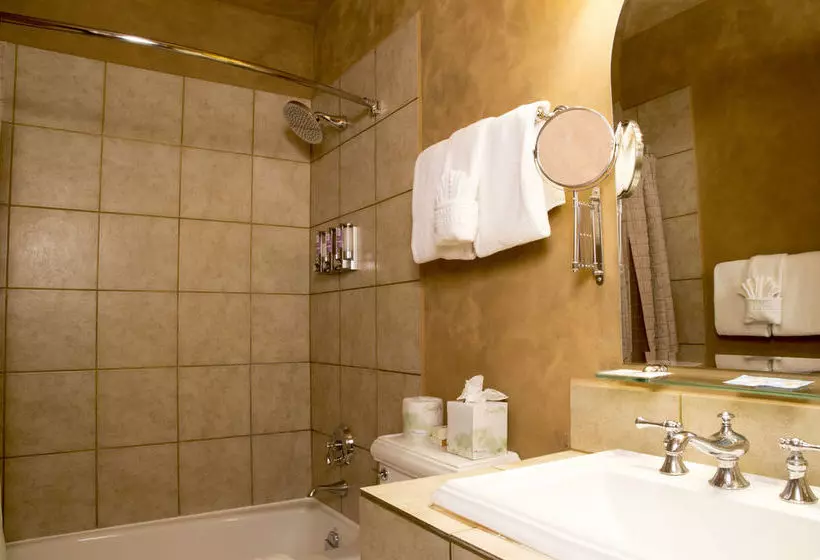 هتل Luxx Boutique