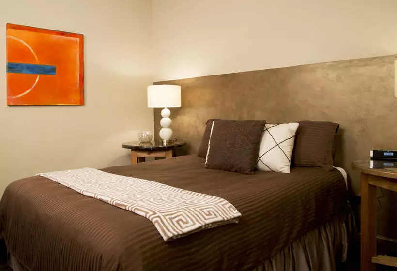 هتل Luxx Boutique