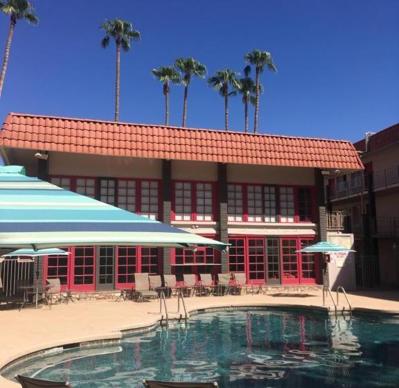 فندق Ramada By Wyndham Tempe Near Asu