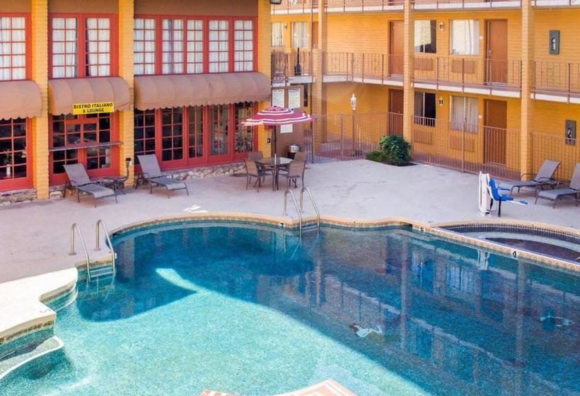 فندق Ramada By Wyndham Tempe Near Asu