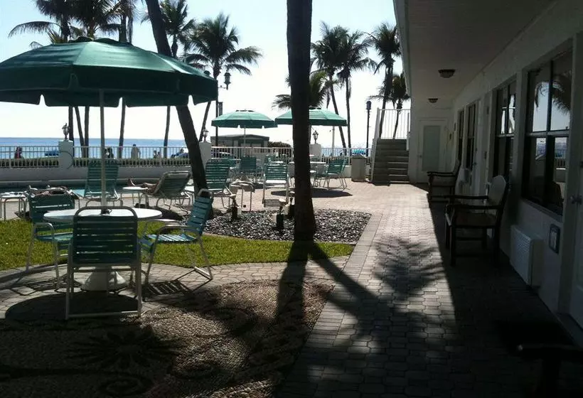 ホテル Sunrider Beach Resort