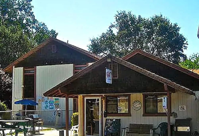 Jamestown Railtown Motel