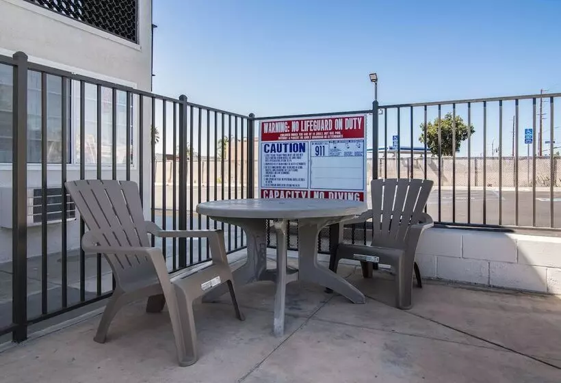 Motel 6moreno Valley, Ca Perris