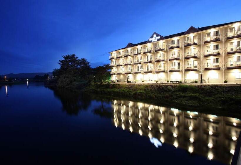 فندق على الطريق River Inn At Seaside