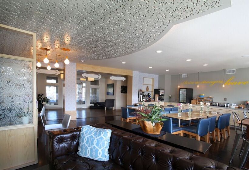 فندق على الطريق River Inn At Seaside