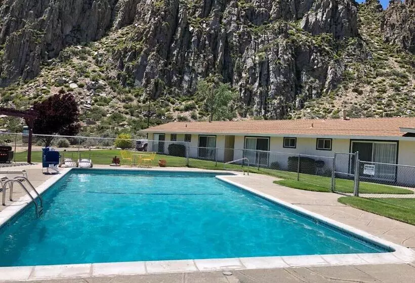 渡假胜地 Meadowcliff Lodge Coleville