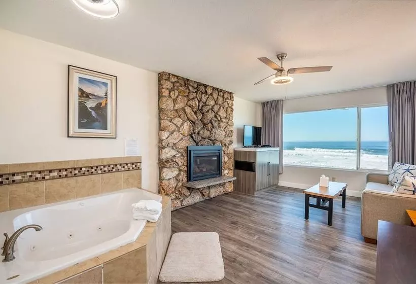 Sailor Jack Oceanfront Motel