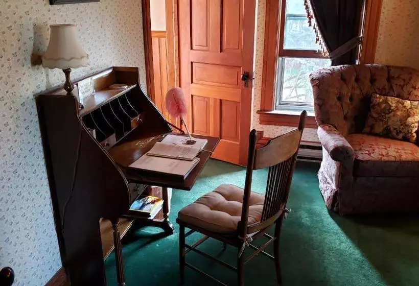 Lehrkind Mansion Bed And Breakfast