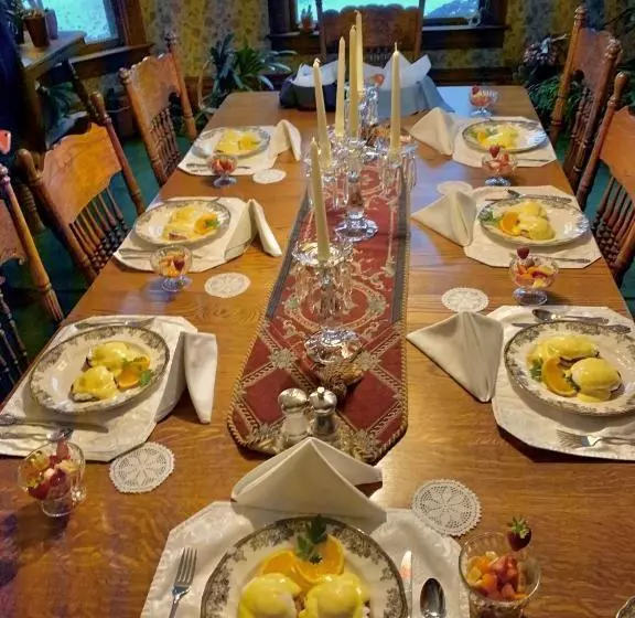 Lehrkind Mansion Bed And Breakfast