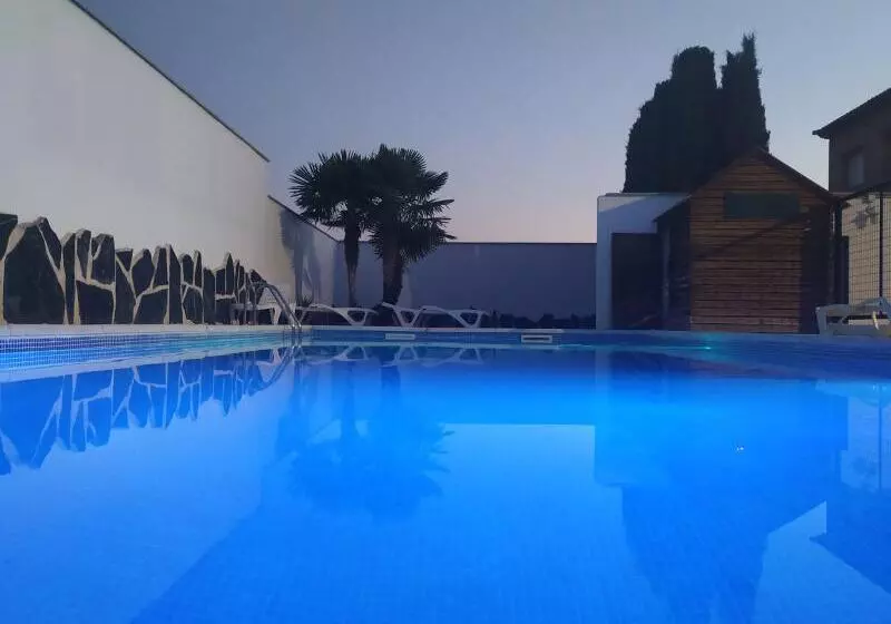 Alojamientos Callejón Del Pozo Cerca Puy Du Fou