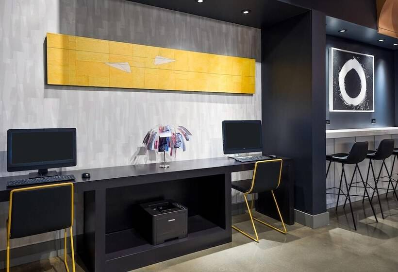 فندق Aloft Asheville Downtown