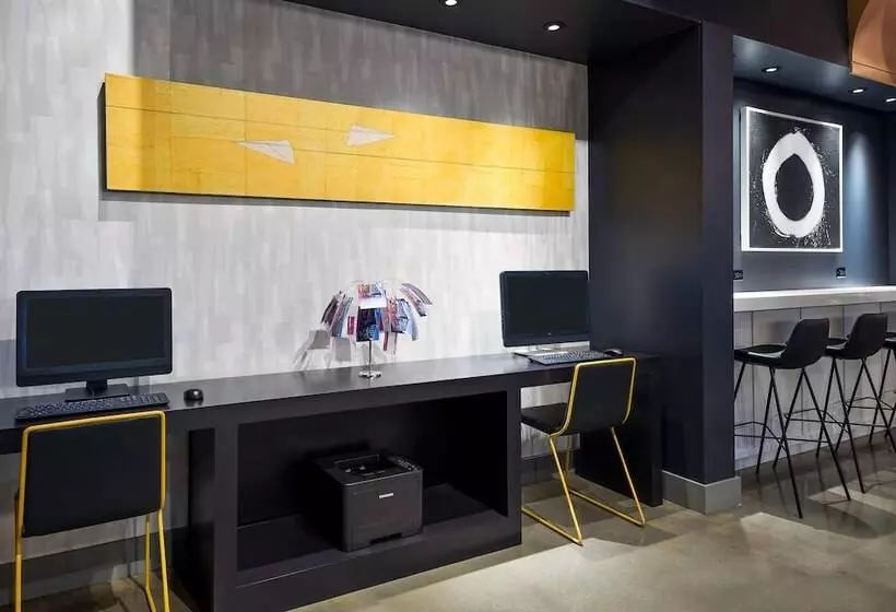 فندق Aloft Asheville Downtown