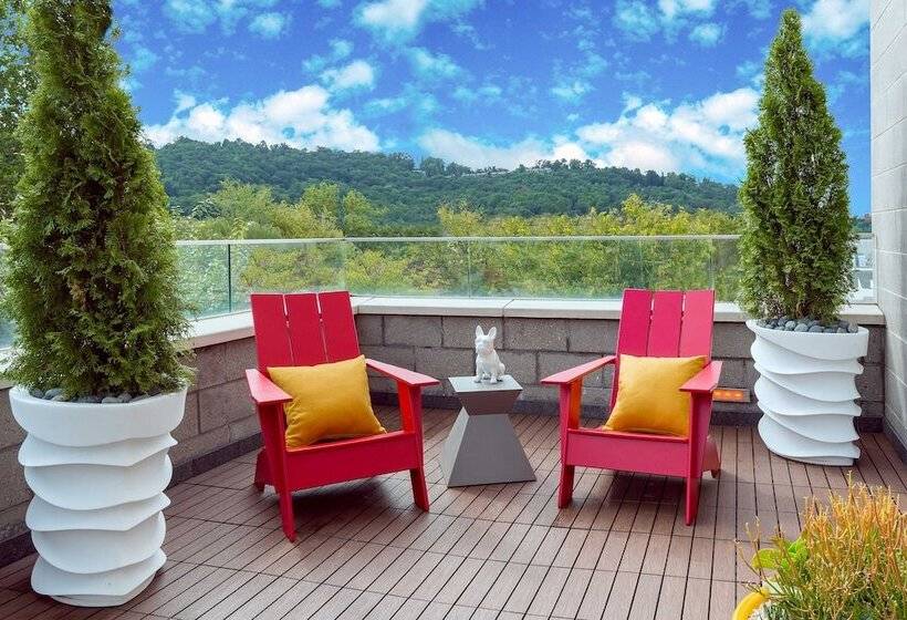 فندق Aloft Asheville Downtown