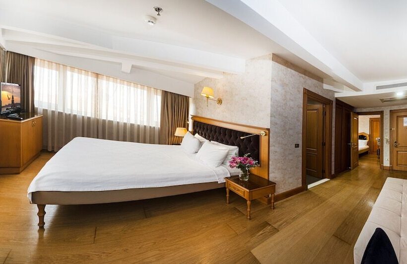 Aprilis Hotel   Special Category