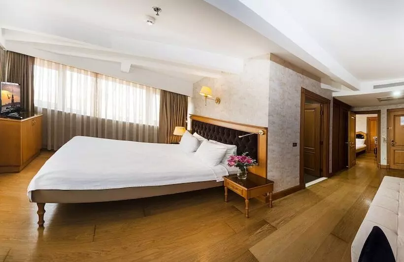 Aprilis Hotel Special Category