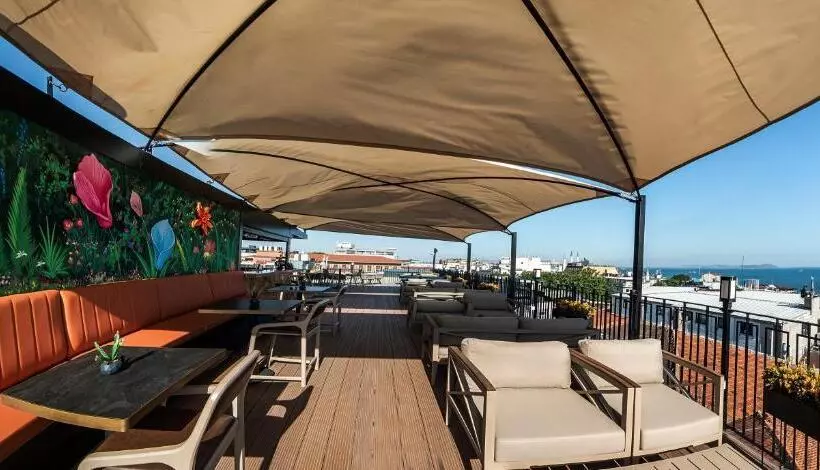 Aprilis Hotel Special Category