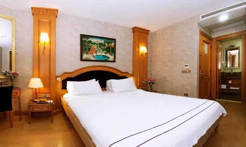 Aprilis Hotel Special Category