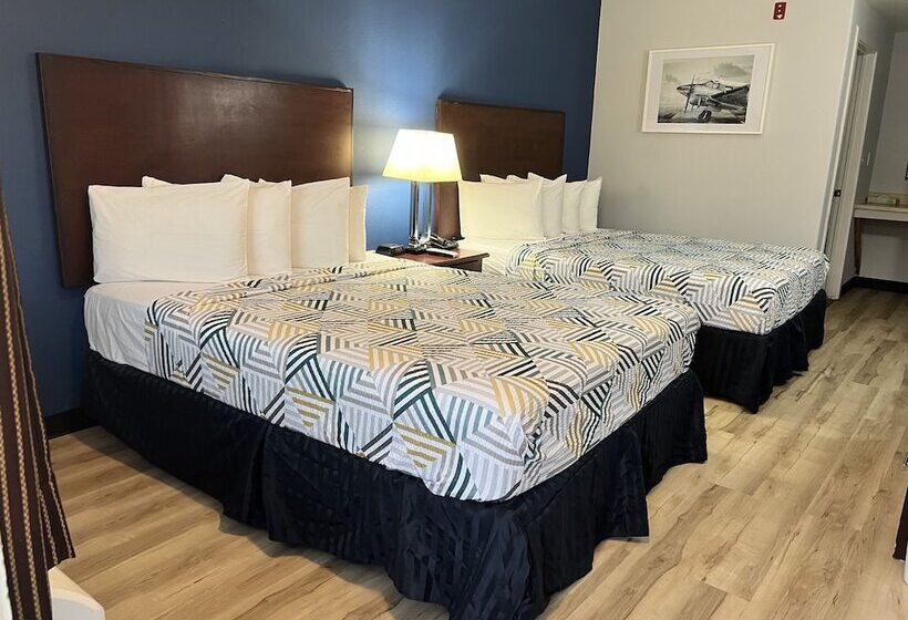 Отель Baymont By Wyndham Ridgecrest