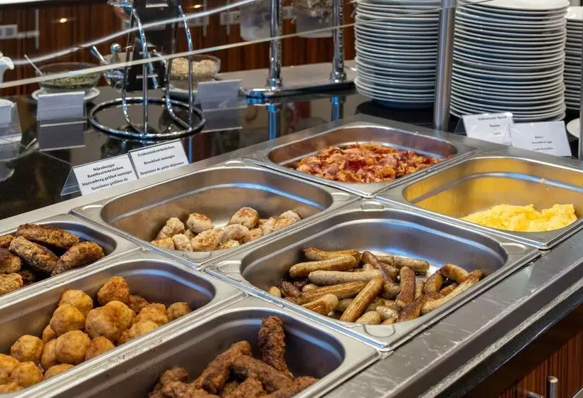 Hotelli Best Western Plus Plaza Berlin Kurfurstendamm