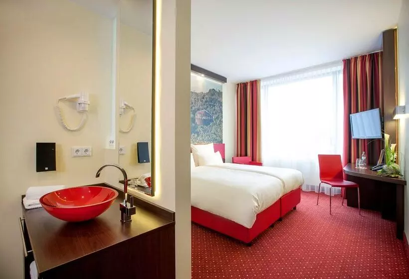 Hotelli Best Western Plus Plaza Berlin Kurfurstendamm