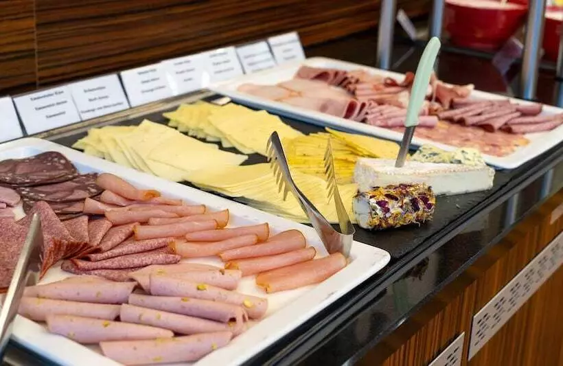 Hotelli Best Western Plus Plaza Berlin Kurfurstendamm