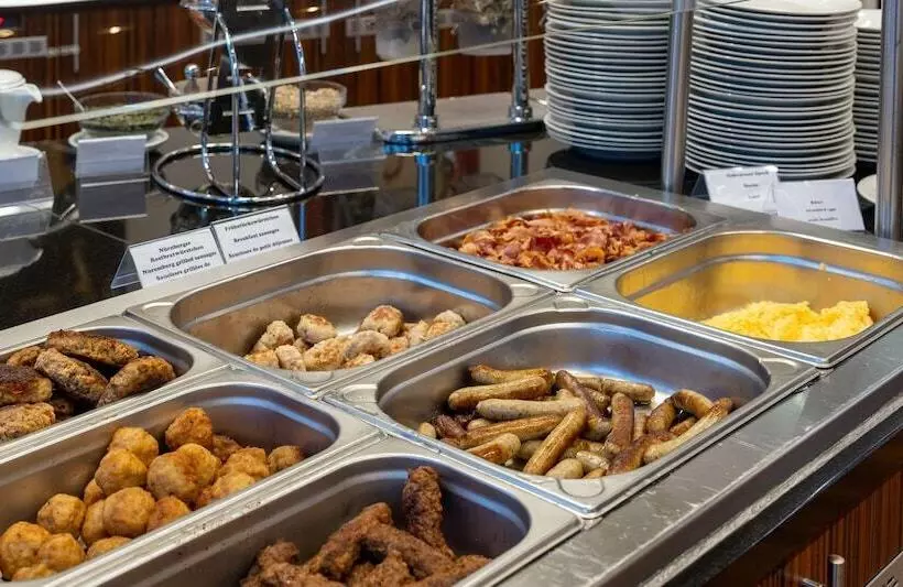 Hotelli Best Western Plus Plaza Berlin Kurfurstendamm