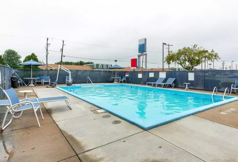 فندق Days Inn By Wyndham New Philadelphia