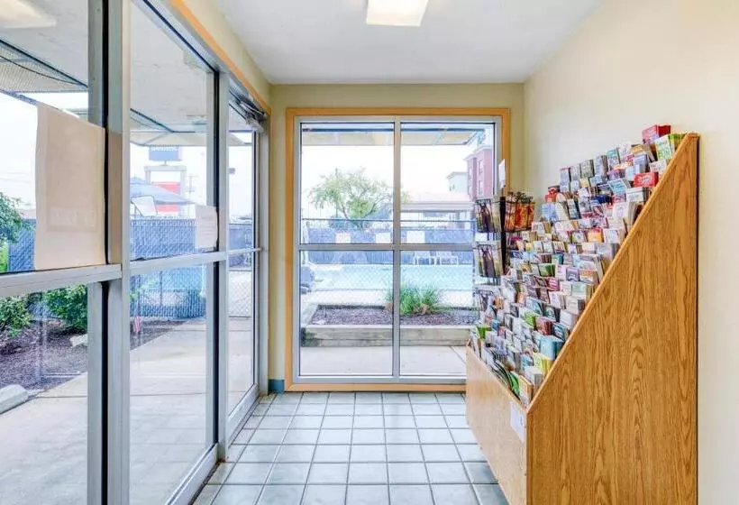 فندق Days Inn By Wyndham New Philadelphia