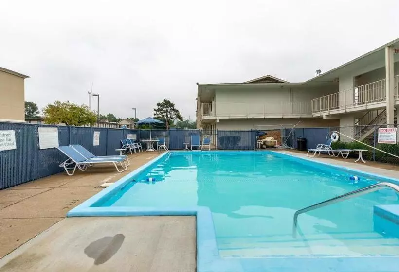 فندق Days Inn By Wyndham New Philadelphia