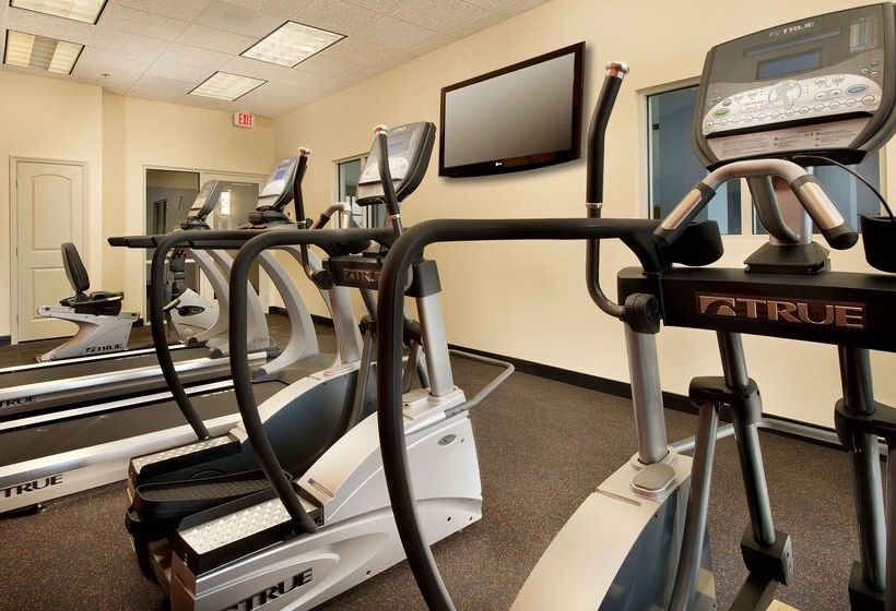 בית מלון כפרי Drury Inn & Suites Orlando Near Universal Orlando Resort