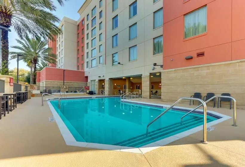 酒店 Drury Inn & Suites Orlando Near Universal Orlando Resort