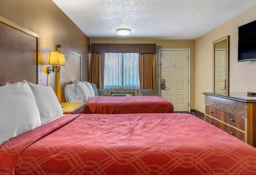 Отель Econo Lodge Ellensburg Near University