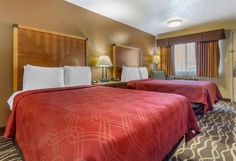 Отель Econo Lodge Ellensburg Near University