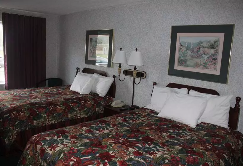 هتل Super 6 Inn and Suites