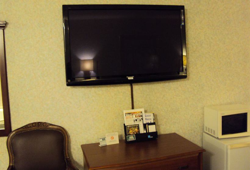 호텔 Super 6 Inn and Suites