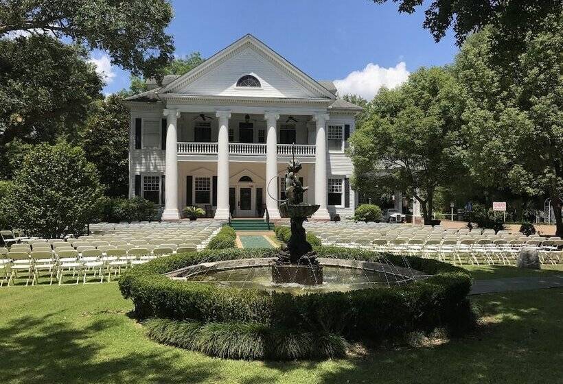 酒店 Historic Michabelle Inn