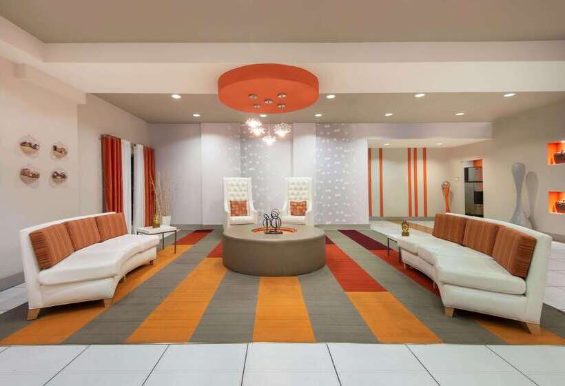 Отель La Quinta By Wyndham Harrisburg Hershey