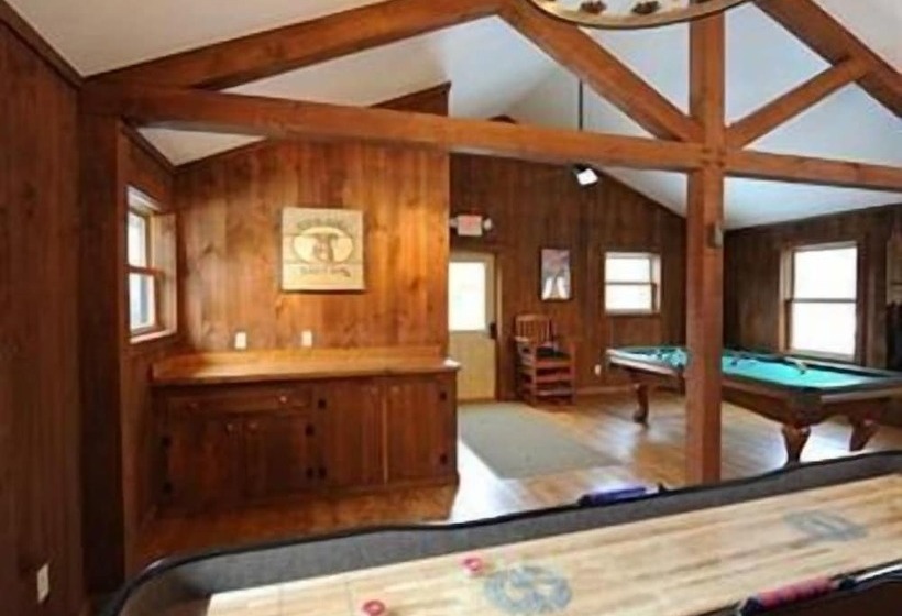 Отель Muddy Moose