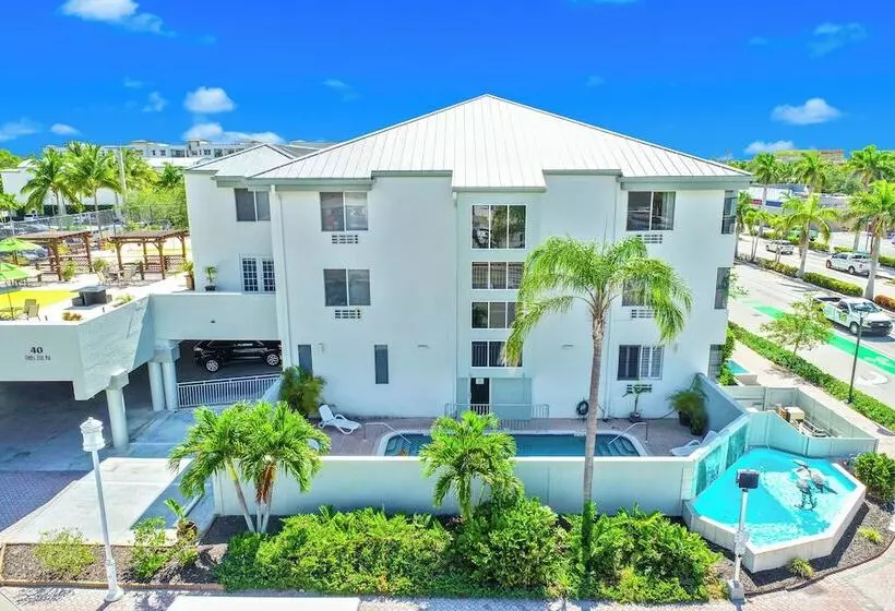 فندق Naples Park Central