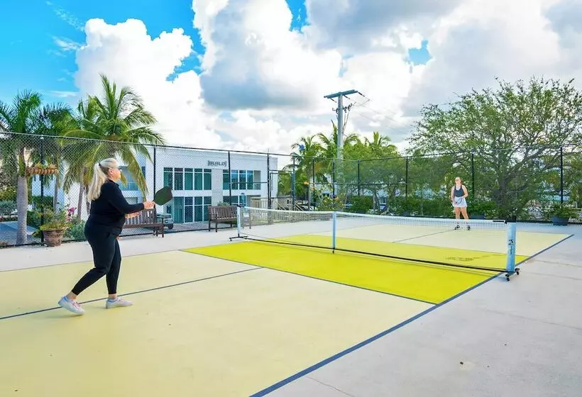 فندق Naples Park Central